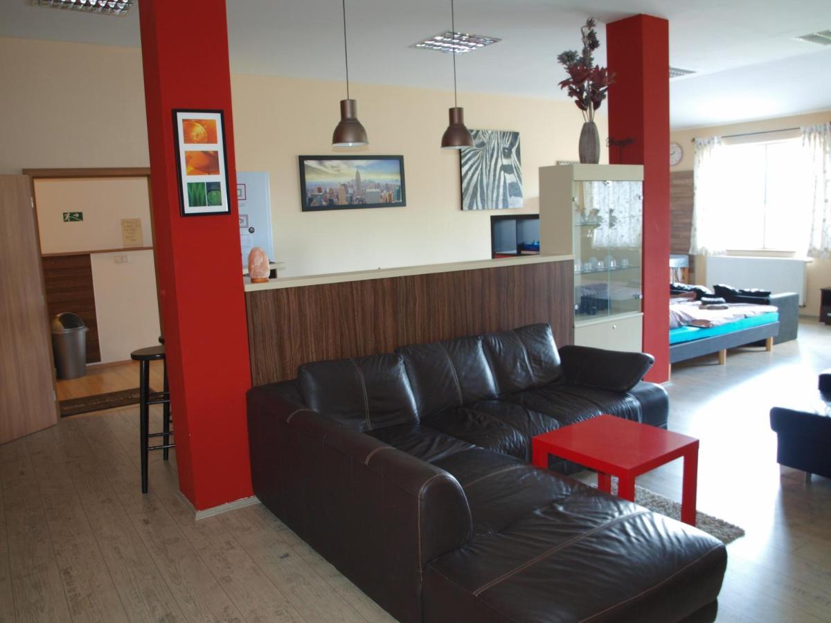 Bailando Studio Neratovice Exteriör bild